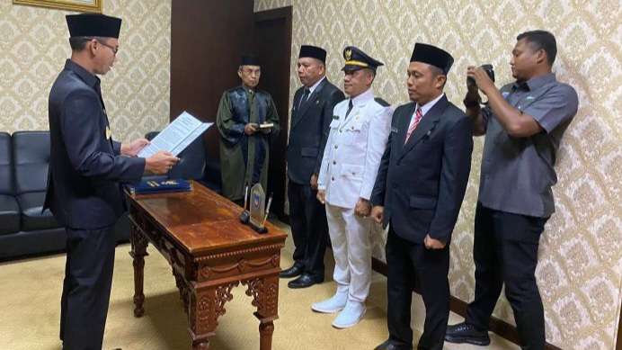 Tiga Pejabat Pemkab Oku Timur Bergeser Adrian Helmi Jabat Camat Buay