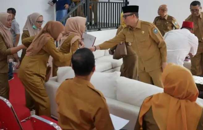 Pelantikan Ditunda, PPPK OKU Ngadu ke Bupati, Ini Penjelasan Teddy