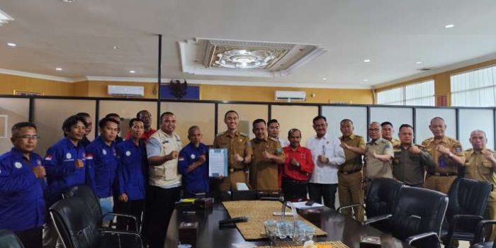 Respon Usulan SPSI dan KASBI, Bupati Muchendi Segera Bentuk Dewan Pengupahan OKI