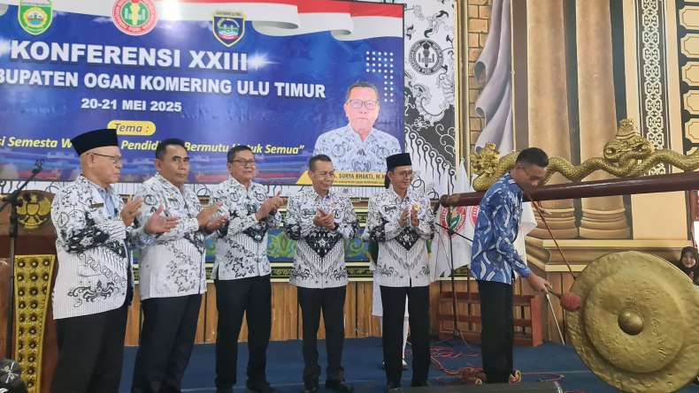 Wakimin Terpilih Secara Aklamasi sebagai Ketua PGRI OKU Timur 2025–2030