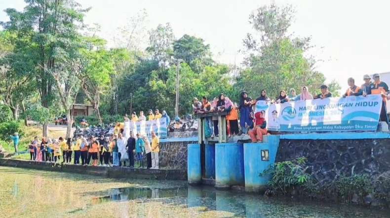 Hari Lingkungan Hidup, DLH OKU Timur Lakukan Aksi Ramah Lingkungan