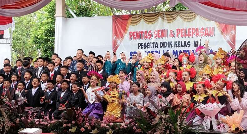Pelepasan Siswa SDN 19 Martapura, Disdikbud Apresiasi Prestasi dan Kemajuan Sekolah