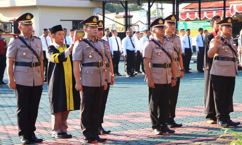 Wakapolres OKU Timur dan Dua Kapolsek Dimutasi