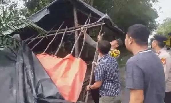 Polsek Semidang Aji Bongkar 8 Pos Sarang Pungli di Jalinsum OKU