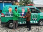 Tepati Janji Politik, Ketua DPRD OKU Timur Hermanto Serahkan Ambulans untuk Warga Kurungan Nyawa II