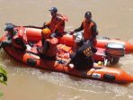 Bocah SD Hanyut di Sungai Ogan, Warga Ramai Lakukan Pencarian