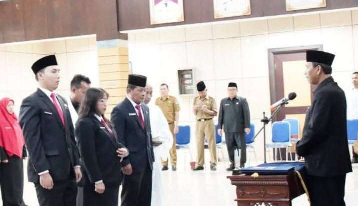 1759247129376 Pemkab OKU Timur Lantik 37 Pejabat Fungsional dan Pengawas