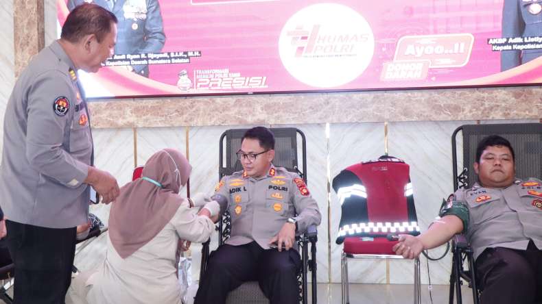 Hari Jadi Humas Polri, Polres OKU Timur Gelar Donor Darah