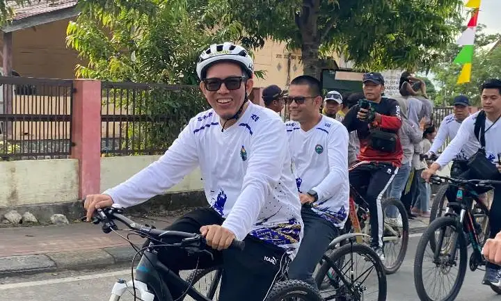 srgf 2025 Meriahkan SRGF, Bupati Teddy Gowes Bareng Ribuan Pesepeda