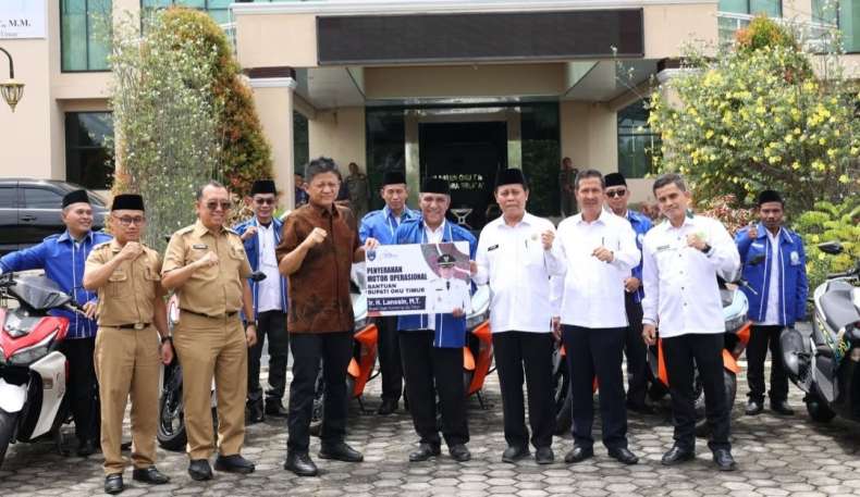 -1221798830 Efisiensi Anggaran, Bupati Enos Bagi-bagi Puluhan Motor untuk KUA