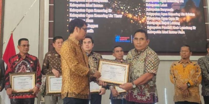 Disdikbud OKU Timur Raih Tiga Penghargaan BPMP Sumsel