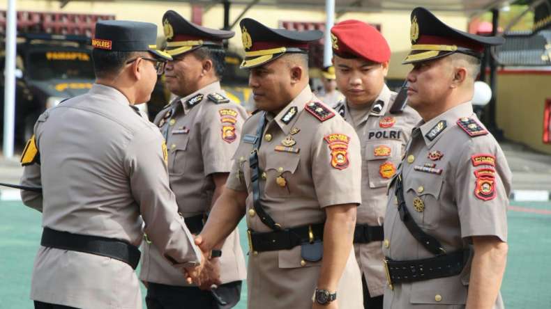 Empat Jabatan Strategis Polres OKU Timur Berganti