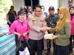 Tinjau Banjir di Dua Kecamatan, Kapolres Salurkan Bantuan Sosial