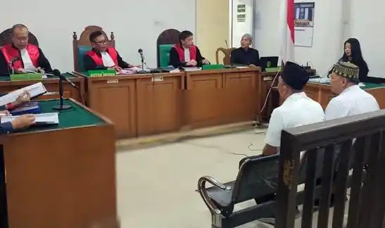 Korupsi PMI OKU Kasus Korupsi PMI OKU, Ketua dan Bendahara Dituntut 1 Tahun 2 Bulan Penjara