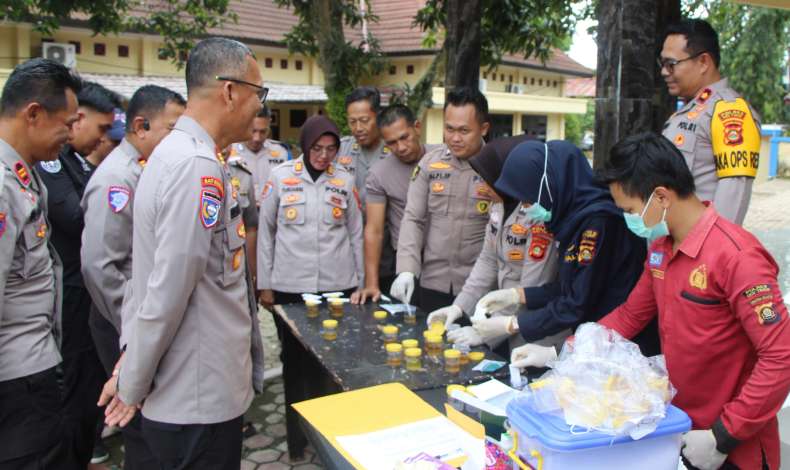 PJU Polres OKU Timur Mendadak di Tes Urine, Begini Hasilnya