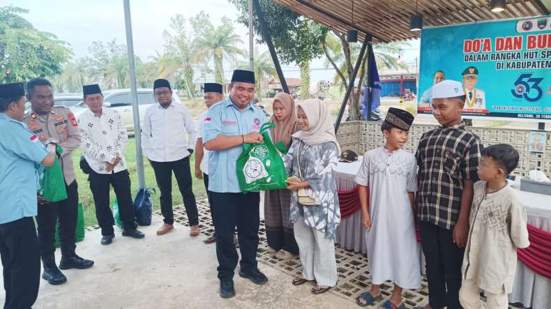 Peringati HUT ke-53, DPC KSPSI OKU Timur Santuni Anak Yatim dan Doa Bersama