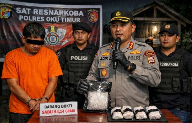 Satres Narkoba Polres OKU Timur Tangkap Bandar Sabu di Desa Rasuan