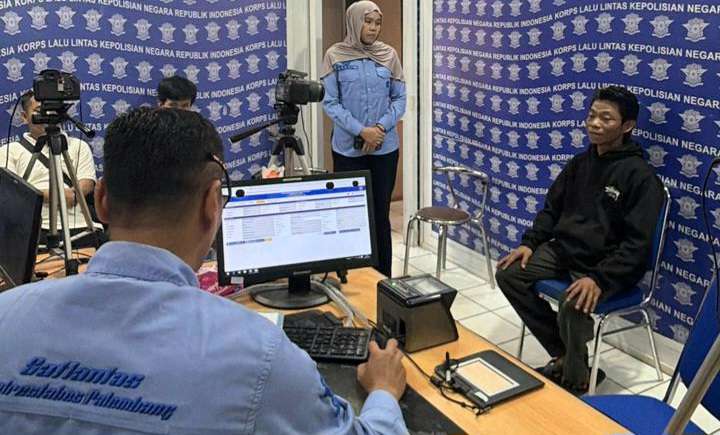 Polrestabes Palembang Berikan SIM D Gratis pada Atlet Disabilitas Berprestasi