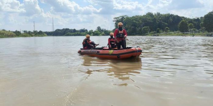 Pelajar 15 Tahun di OKU Timur Hanyut di Sungai Komering, Tim SAR Lakukan Pencarian