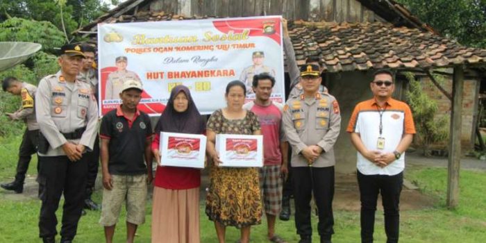 Sambut HUT Bhayangkara, Polres OKU Timur Salurkan 417 Paket Bansos