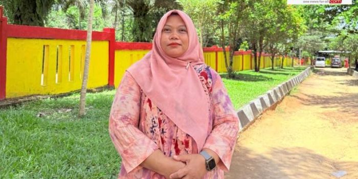 Dedikasi Tanpa Batas, Kisah Titik Rusyanti Guru Tangguh di OKU Timur Tempuh 56 Km Demi Pendidikan
